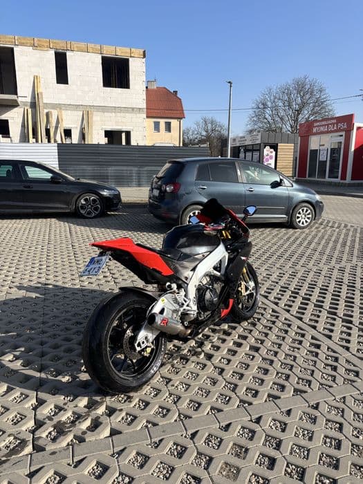 Aprilia Rsv4 Factory
