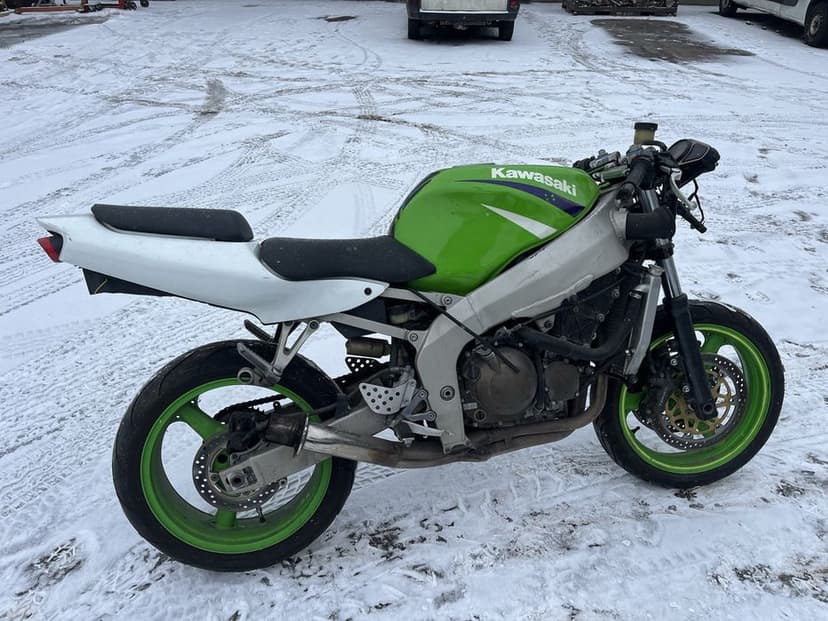 Kawasaki ZX-6R 600cc na części | silnik | zawieszenie | plastiki |