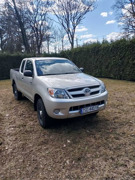 Toyota Hilux-2006 r.