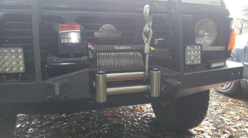 Zderzak stalowy Nissan Patrol Y60 - przód / przedni