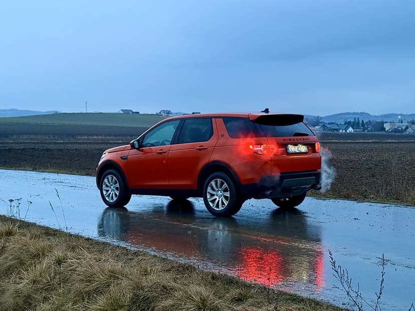 Land rover discovery sport