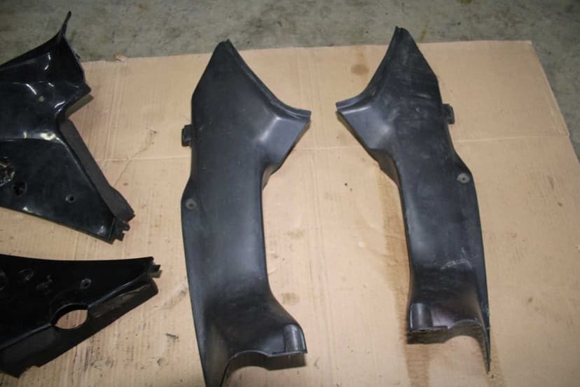 Wypełnienie Czaszy Lewe Prawe Honda CBR 929 SC44 00-01