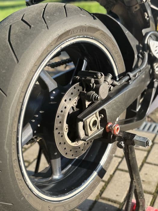 Yamaha r1 2005r rn12