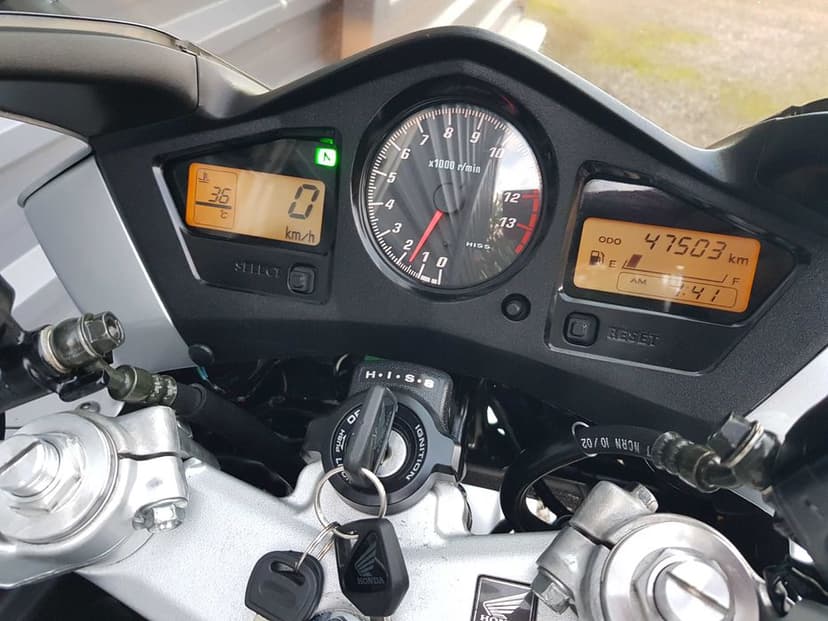 Honda VFR 800 V-Tec 03r RC46 Wtrysk FZS FZ8 GSXF 1250 GSF Bandit CBF