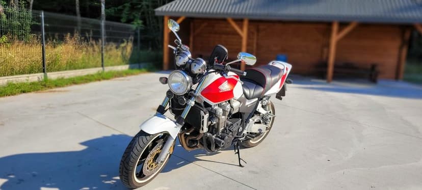 Honda CB1300 Super Four