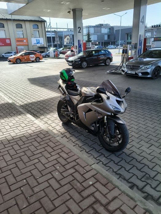 Kawasaki zx10r 188km i 119 nm