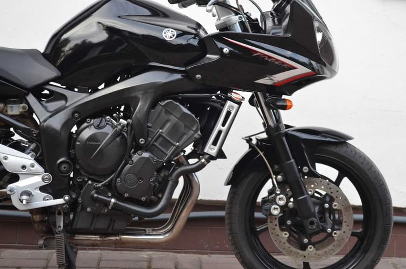 YAMAHA FZ6 Fazer 600 S2 2009