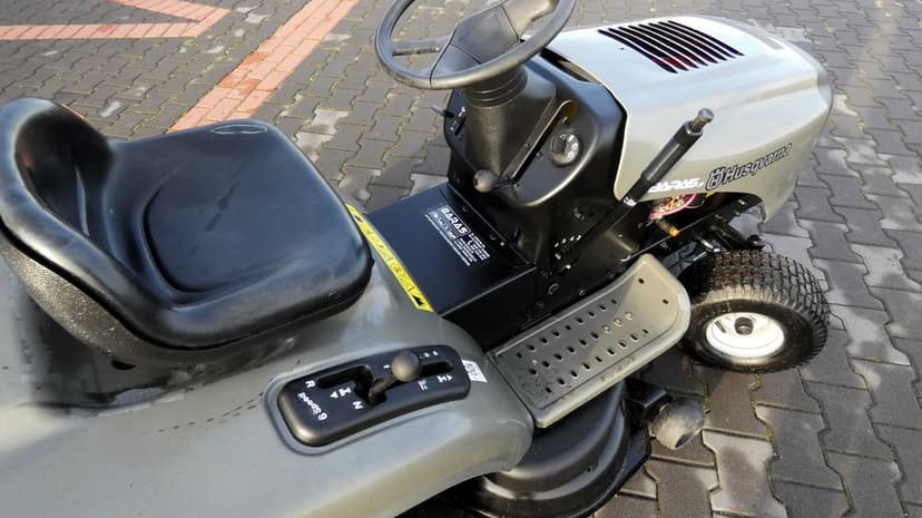 Traktorek kosiarka Husqvarna Briggs&Stratton (101004.5) - Baras