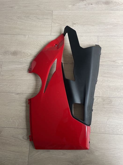 Pług lewy owiewka Ducati Panigale V4 V4S V4R