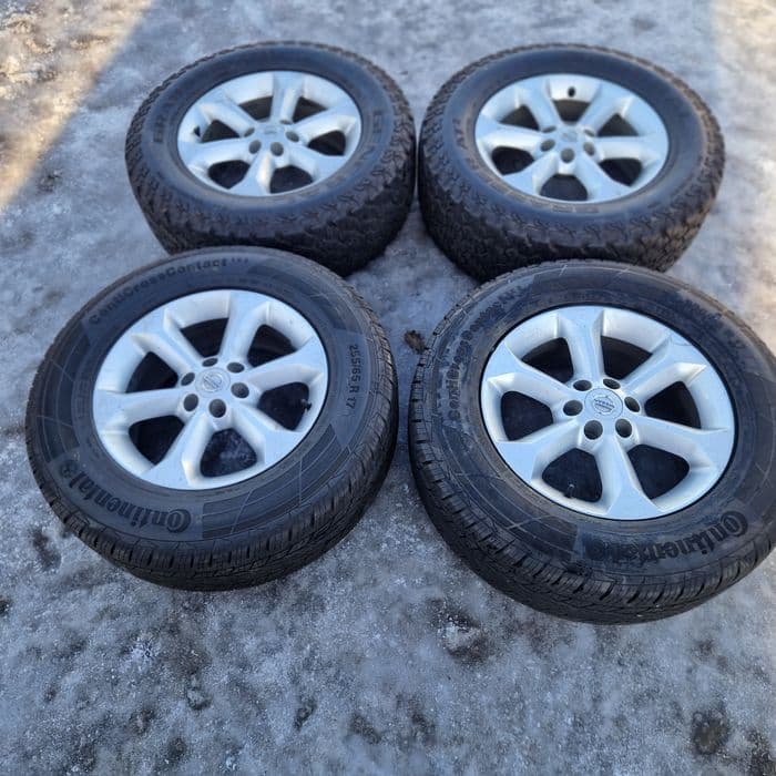 Koła aluminiowe felgi navara x-trail Pathfinder 225/65r17