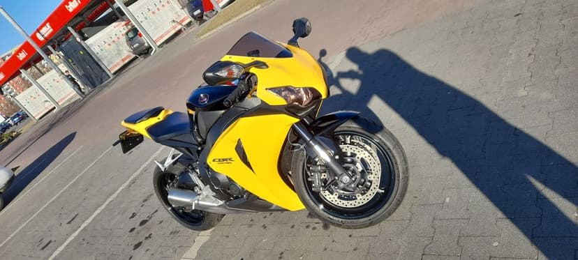 Honda CBR 1000 RR - UNiKAT - 6 600km.-  Bezwypadek 1.właść.-  SC59