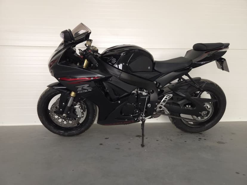 Suzuki gsxr 750 2011 l1