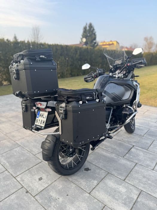 BMW 1250 GS pakiet 719, triple black, akrapovic