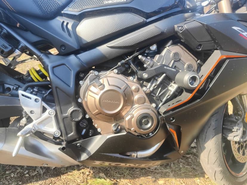 Honda CBR 650R - pierwszy właściciel, doinwestowany