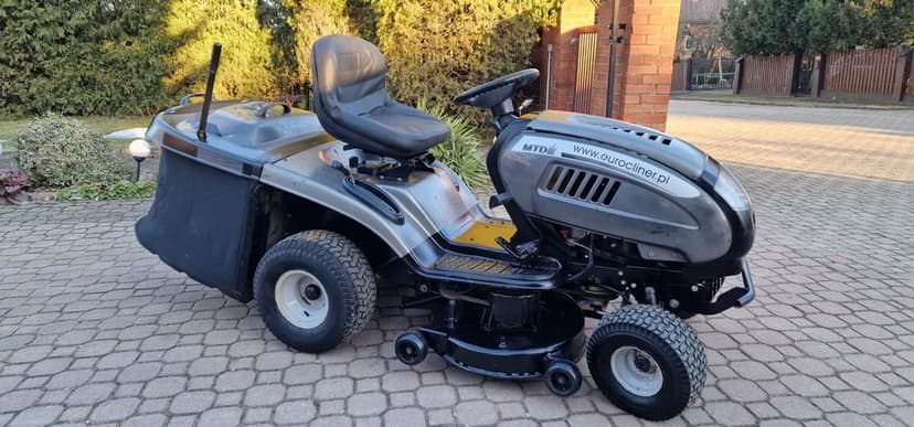Traktorek Kosiarka MTD Platinum  24 KM KAWASAKI z koszem hydro