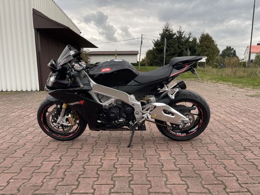 Aprilia rsv4 APRC