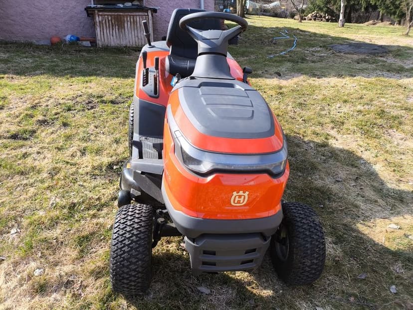 Traktorek Husqvarna