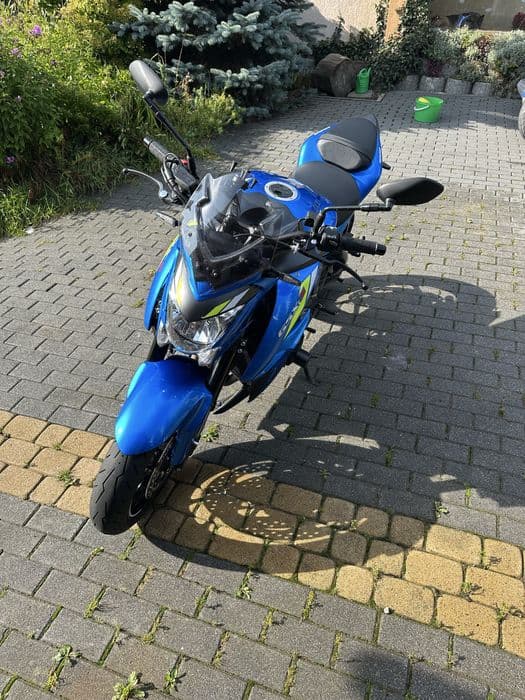 Sprzedam suzuki GSX-s 1000. Stan idealny, niski przebieg.