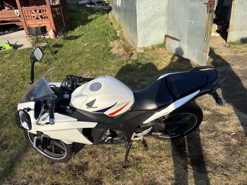 Honda CBR 125  2013