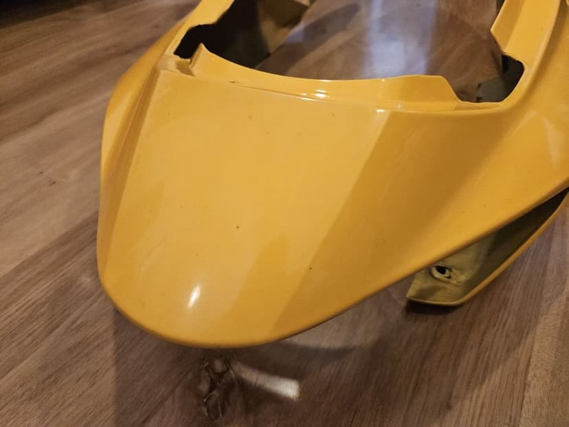 Zadupek ogon plastik honda vfr 800 fi, y124p ori lakier