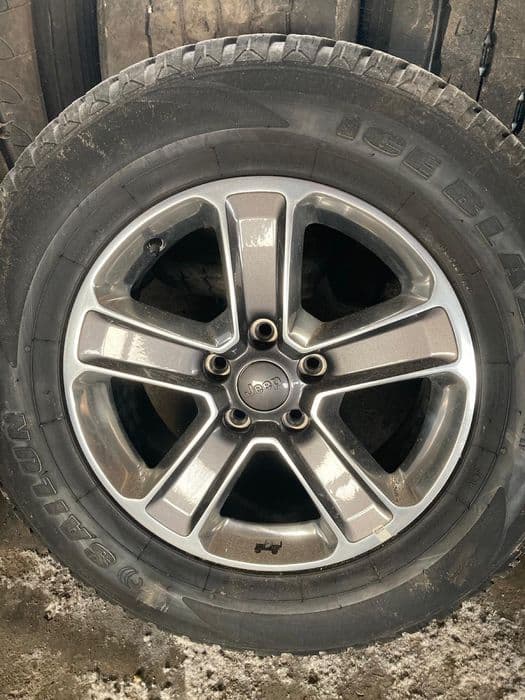 Zestaw kół (jeep wrangler sahara) felgi,opony 4szt