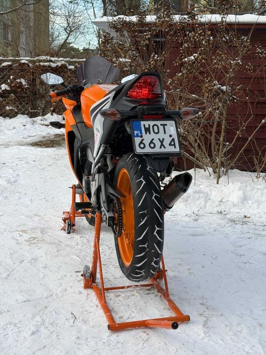 Honda CBR 125R JC50 – Repsol | Salon PL | Zadbana