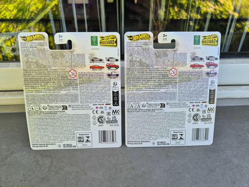 Zestaw 2x Hot Wheels Premium Boulevard Toyota, Dodge