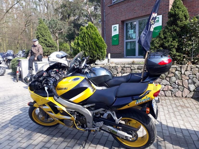 Kawasaki Ninja ZX-6R 2001 • Zadbana • Nowy aku • Opony 1500 km • OC/Pr