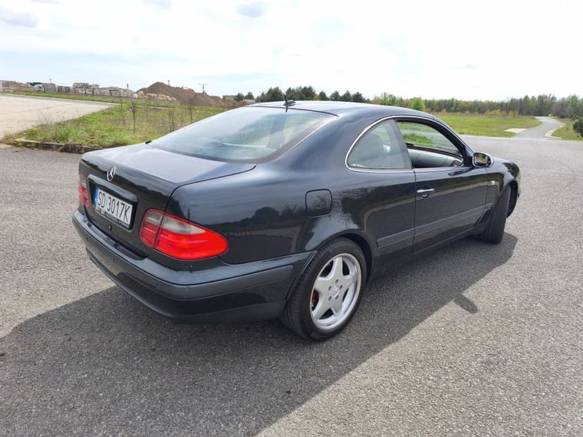Mercedes CLK430 V8