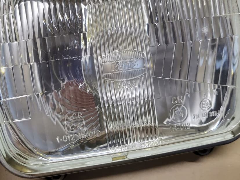 lampa przód reflektor r2 koito ramka chrom mazda jeep toyota hiace celica