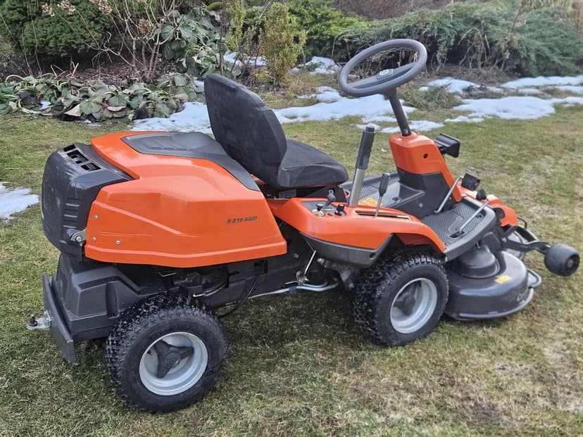 Traktorek kosiarka Husqvarna Rider R216 AWD/4x4/2018r