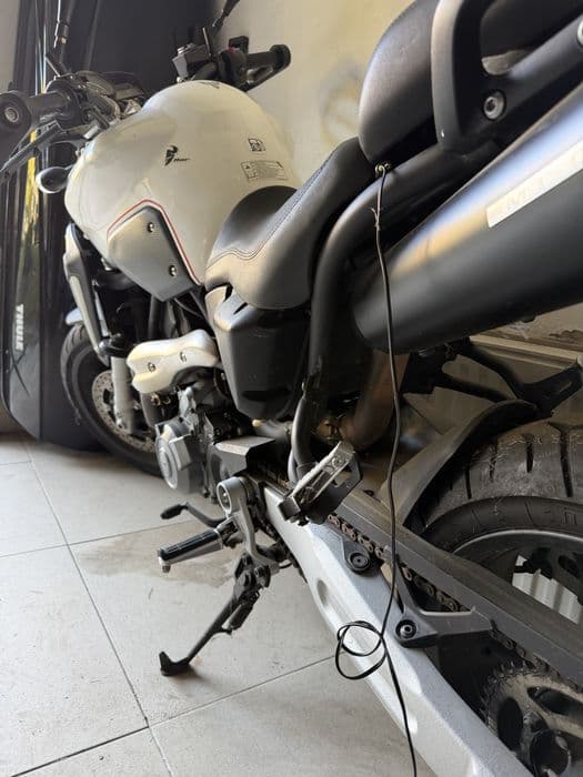 Motor yamaha mt03 2006