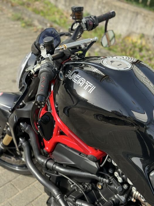Ducati Monster 1200R custom