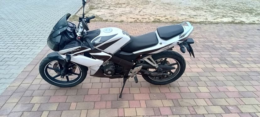Honda cbr125 jc39