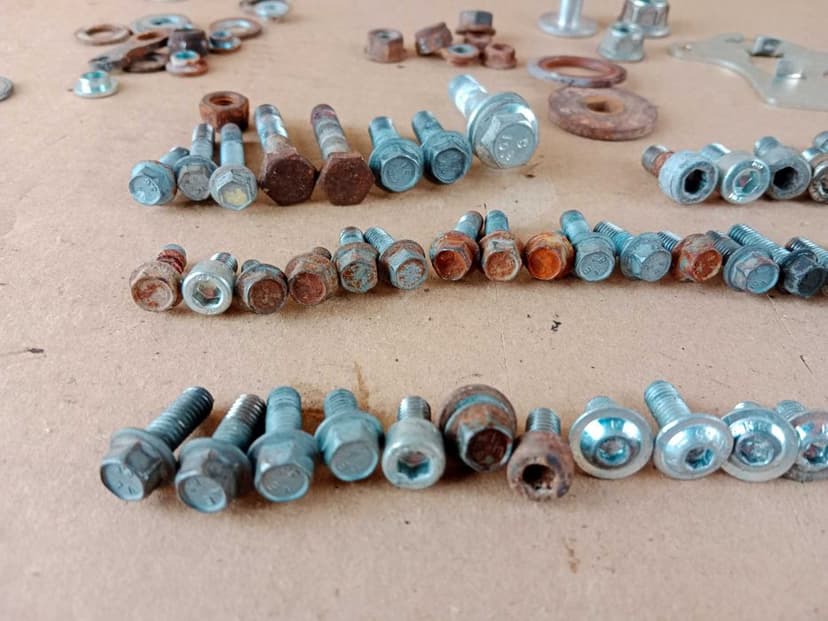 Beta RR 125 Enduro Śrubki Śruby Owiewek 13-20