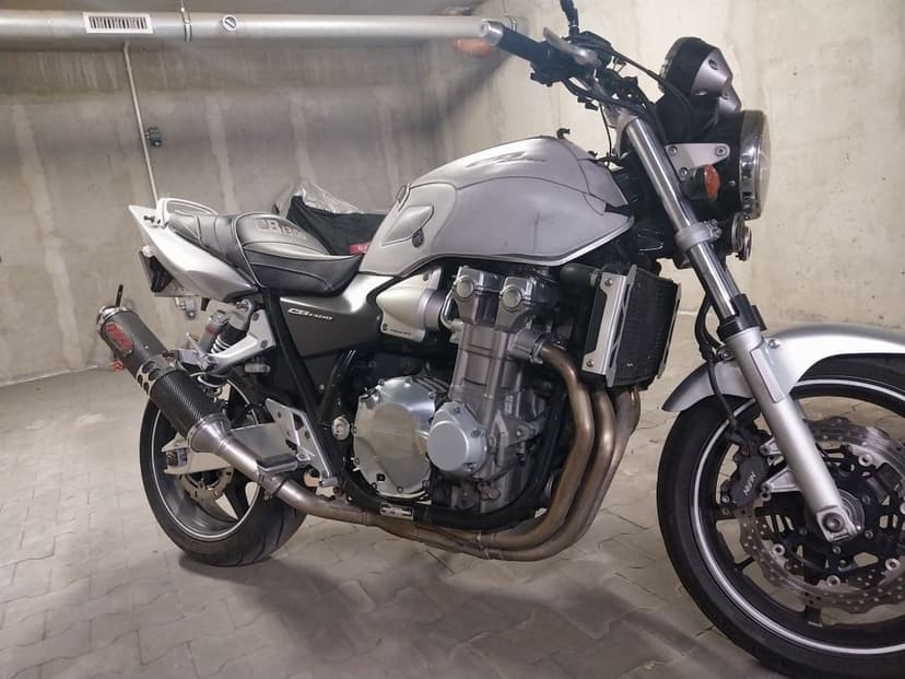 Honda CB 1300 motocykl