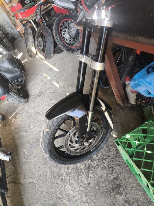 Aprilia Tuono 125 lagi półki zawieszenie