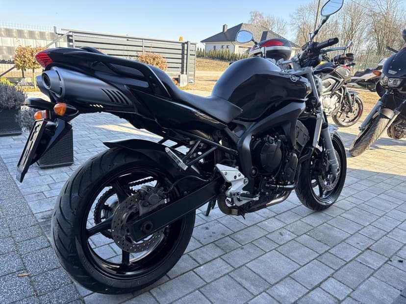 Yamaha fz6 black series 2005r