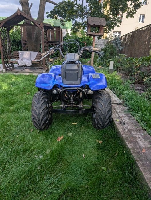 Niebieski quad Yamaha badger yfm 80 2001