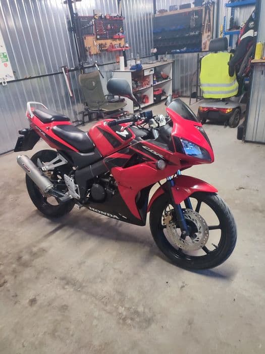 Honda CBR 125 JC39