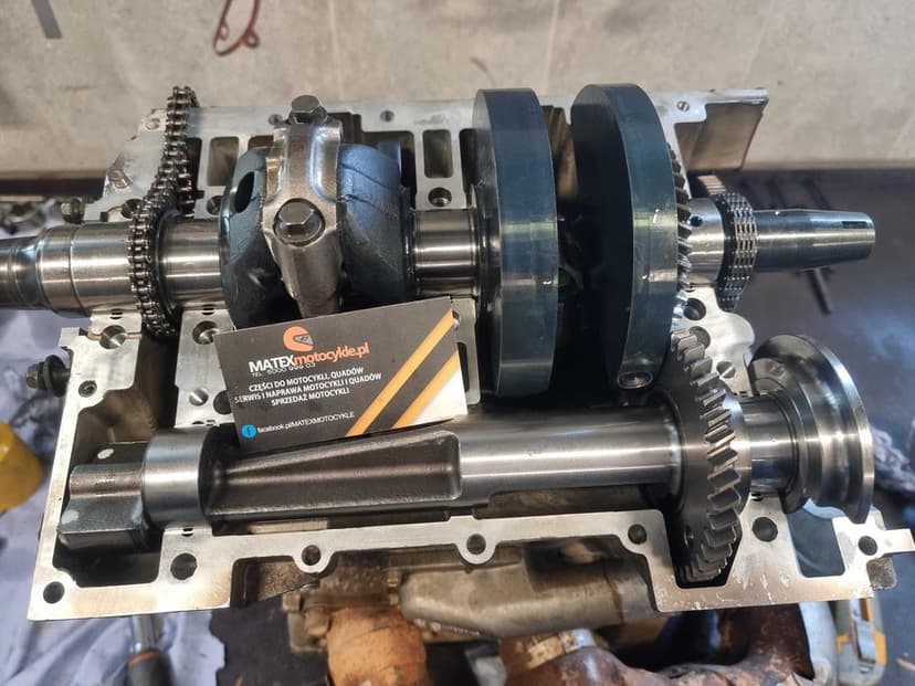Plastik Błotnik Yamaha Raptor 700 CZĘŚCI LAMPA KOLANKO WAŁ CYLINDER