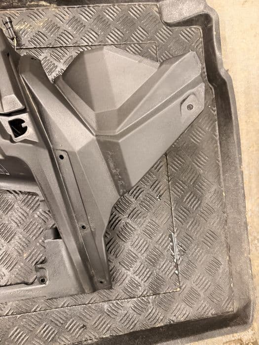 Schowek tylny polaris scrambler 1000s