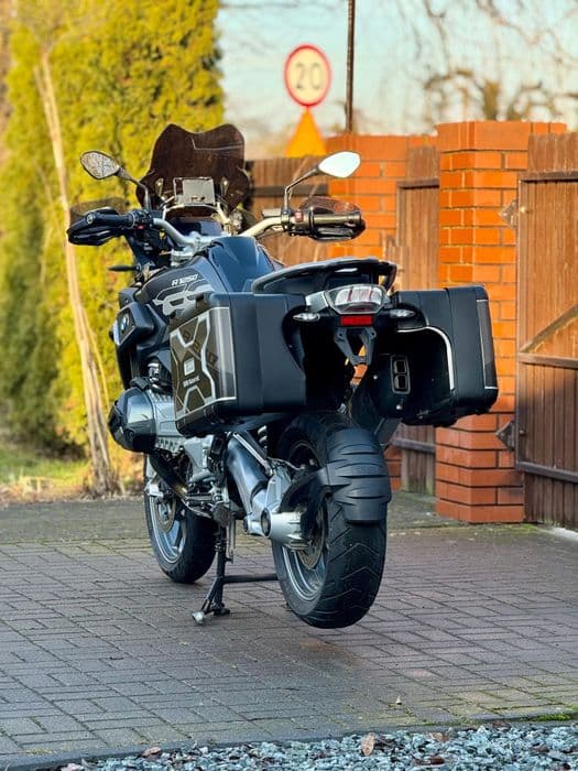 BMW R1250GS kufry bogata wersja z darmowymi przeglądami do 2028 roku