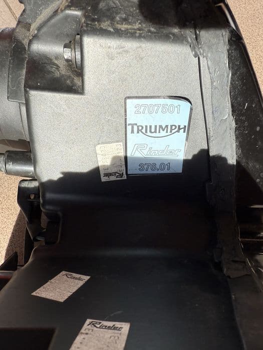 Triumph daytona 675 lampa przod