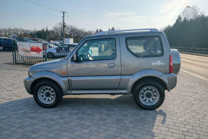 Suzuki Jimny 1.3 Benzyna 2006 rok  4x4 Mała terenówka!!!