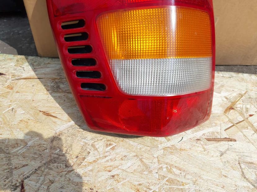 Lampa lewa Jeep Grand Cherokee WJ oryginał