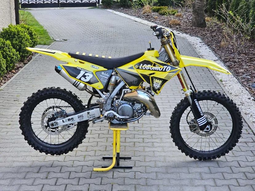 Unikat Suzuki RM 125 Projekt LoboMoto