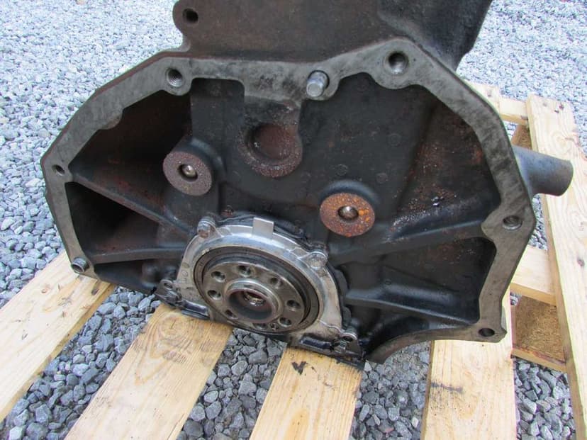 Blok silnik dół tłok wał korbowy nissan navara d22 2.5 di YD25