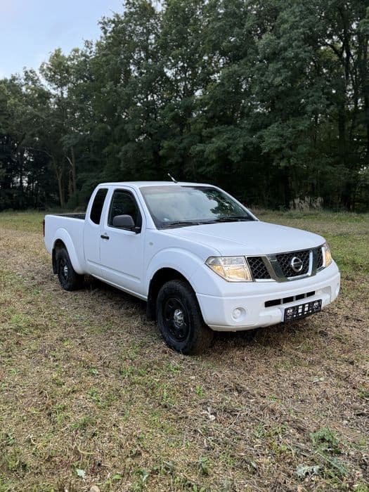 Nissan Navara Pick Up 2,5 dci Zadbana Ciężarowa