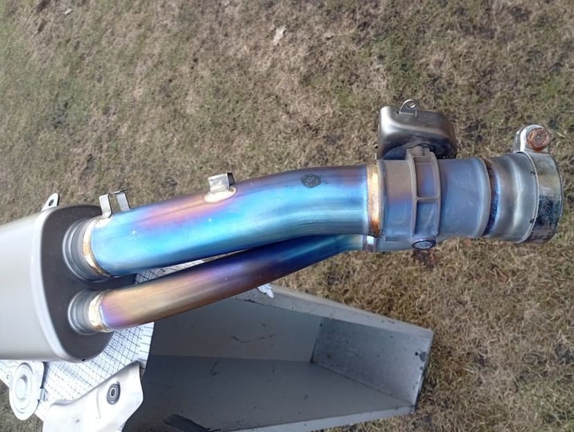 Oryginalny tłumik końcowy wydech  Akrapovic  tytan Honda CBR1000RR-R